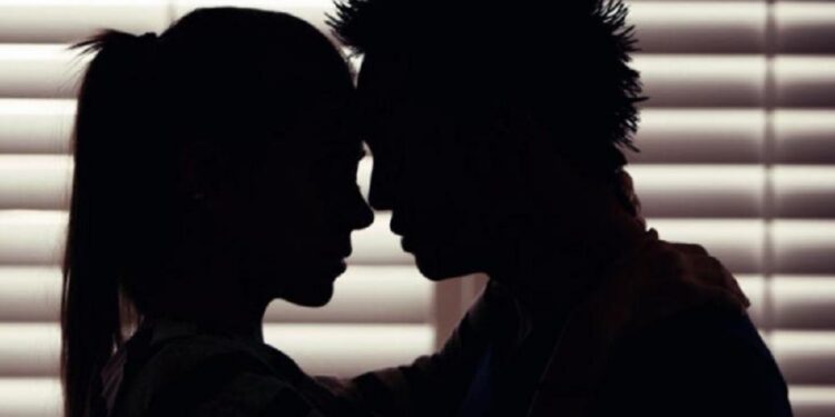 கள்ளக் காதல் கணவனின் கொடூர செயல்!