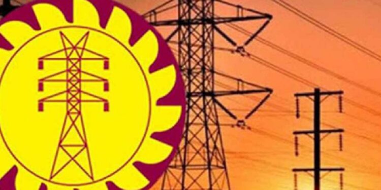 சுகயீன விடுமுறை போராட்டத்தில் ஈடுபட்டுள்ள மின்சார சபை ஊழியர்கள்