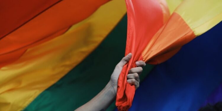 ஓரினச்சேர்க்கையாளர்களுக்கான சுற்றுலா பயணிகளுக்கு ஒப்புதல் அளித்துள்ள சுற்றுலா துறை!