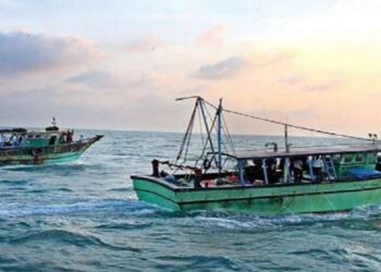 இந்திய மீனவர்கள்  12 பேருக்கு  விளக்கமறியல்!