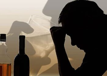 கணவனை கத்தியால் குத்திய மனைவி!