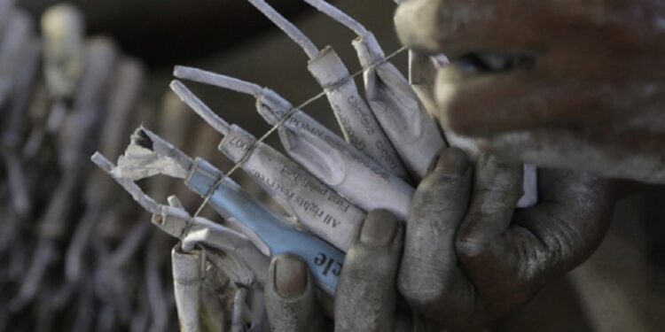 தடை செய்யப்பட்ட சீன பட்டாசுகளை பயன்படுத்தினால் சட்ட நடவடிக்கை!