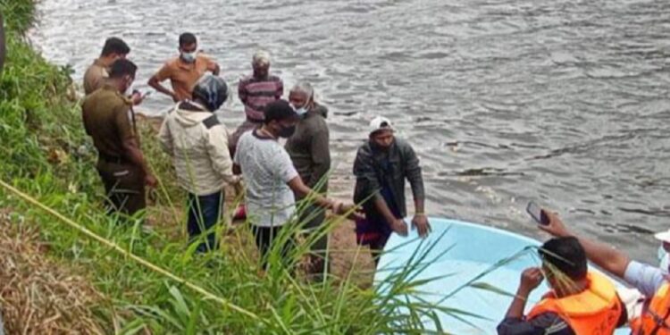 ஆற்றில் மீட்க்கப்பட்ட பெண்ணின் சடலம்!