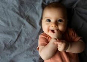 குழந்தை பெற்றுக் கொள்பவர்களுக்கு பரிசுத்தொகை  அறிவித்த அரசு!