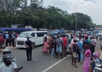 கிளிநொச்சி கோர விபத்து பாடசாலை மாணவன் காயம்!