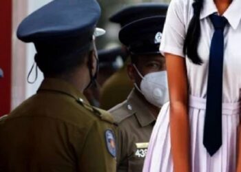 யாழில் விபரீத முடிவெடுத்த பாடசாலை மாணவி!