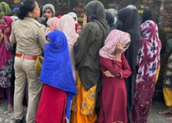 மதரசா கழிவறைக்குள் பூட்டப்பட்ட சிறுமிகள் மீட்பு!