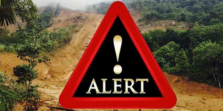நாட்டின் பல பகுதிகளில் மண்சரிவு அபாய எச்சரிக்கை!