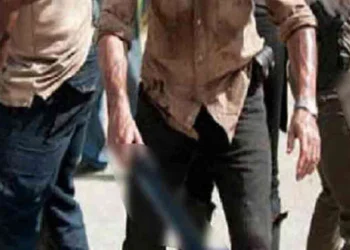 தனியார் விடுதி மதுபனசலையில் வாள்வெட்டு!