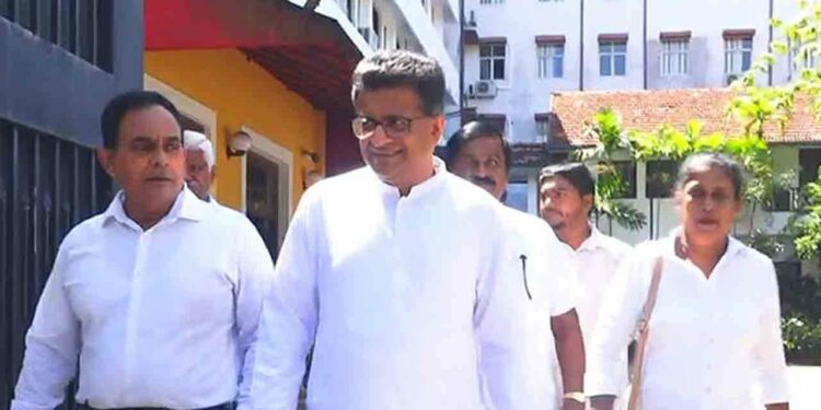 உதய கம்மன்பில இலஞ்ச ஒழிப்பு ஆணைக்குழுவில்  முறைப்பாடு!