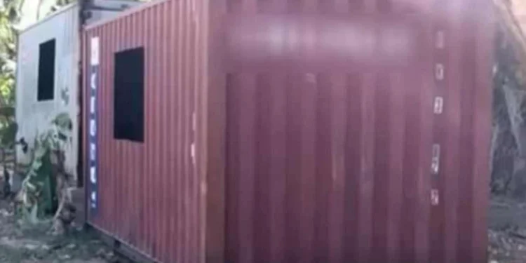 323 கொள்கலன்கள் தொடர்பில் பொலிஸார் வெளியிட்ட தகவல்!