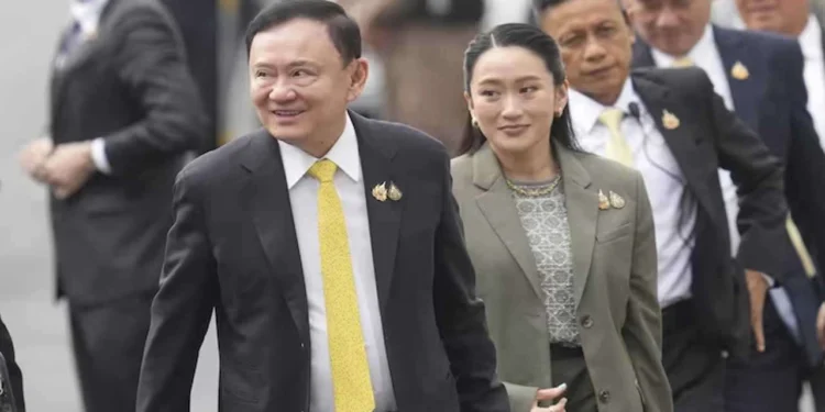 தாய்லாந்து முன்னாள் பிரதமருக்கு சிறை !