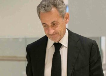 பிரான்ஸ் முன்னாள் ஜனாதிபதிக்கு ஜந்து ஆண்டுகள் சிறை தண்டனை!