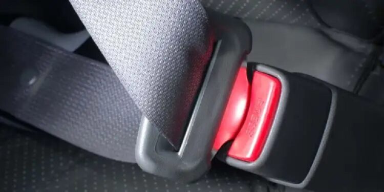 அதிவேக நெடுஞ்சாலைகளில் இன்று முதல் அமுலுக்கு வரும் சட்டம்!