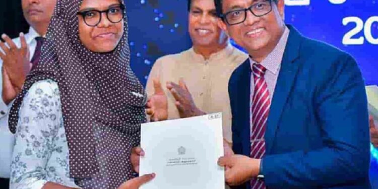 உயர்தரத்தில் சித்தியடைந்த மாணவர்களுக்கு கௌரவிப்பு!