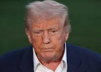 அமெரிக்காவில் பதவி விலகிய ஒரு இலட்சம் அரச ஊழியர்கள்