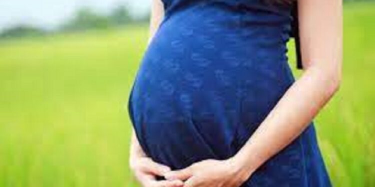 வெண்மையாக்கும் கிரீம்களால் கருவில் உள்ள குழந்தைகளுக்கு ஆபத்து!