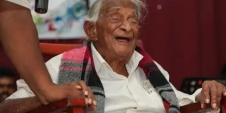 இலங்கையில் மிகவும் வயதான நபர்!