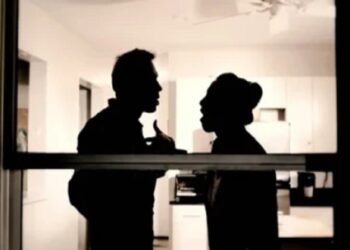 தகாத உறவு வாயில் வெடிவைத்த காதலன்!