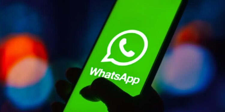 பொலிஸாரின் வட்ஸ் அப் இலக்கத்துக்கு  7000 முறைப்பாடுகள் பதிவு !