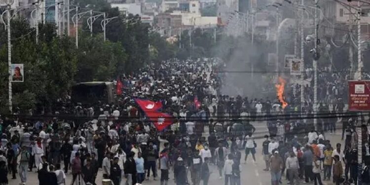 கலவரத்தின் நடுவே நேபாளத்தில் கைதிகள் தப்பி ஓட்டம்!