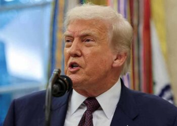 விசா கட்டணத்தை அதிகரிக்கும் ட்ரம்ப்பின் தீர்மானத்திற்கு எதிராக வழக்கு