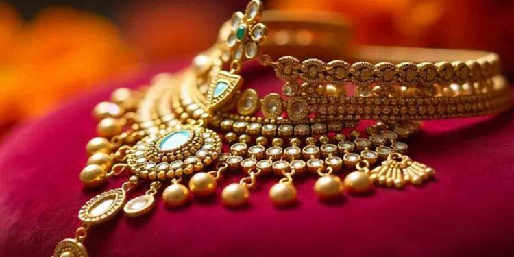 நாட்டில் முதல் முறையாக 3 இலட்சத்தை கடந்த 22 கரட் தங்கம்