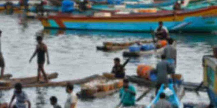 30 இந்திய மீனவர்கள் விளக்கமறியலில்