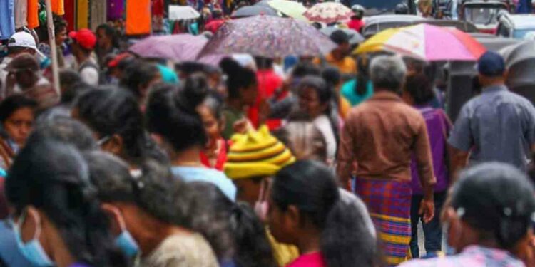 இலங்கையில் ஒவ்வொரு 100 பெண்களுக்கு 93 ஆண்கள்!