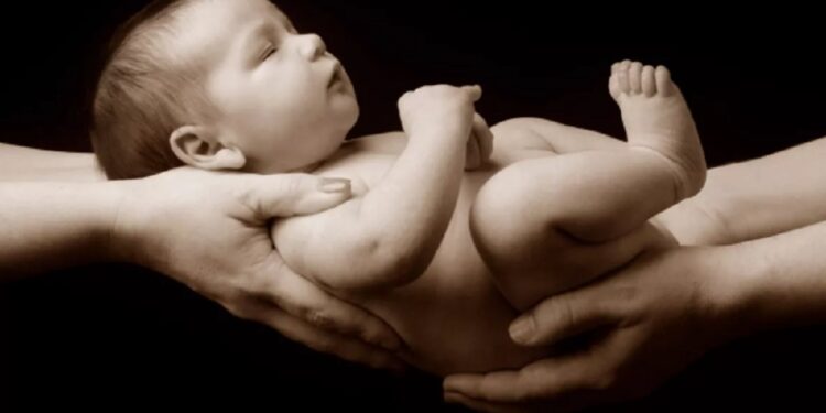 குழந்தை பெற்ற 17 வயது சிறுமிக்கு விளக்கமறியல்!