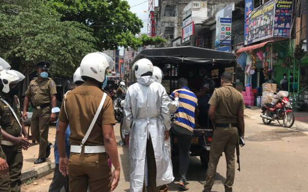 தென்னிலங்கையில் சினிமா பாணியில் கைதான யாழ் இளைஞர்கள் ; காருக்குள் காத்திருந்த அதிர்ச்சி