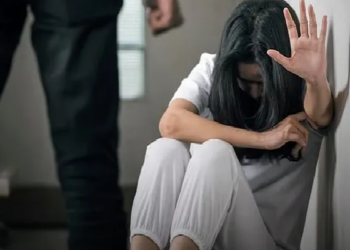 சிகிச்சைக்காக வந்த இளம் பெண்ணிடம் பாலியல் சேட்டை ; வசமாக சிக்கிய சந்தேக நபர்