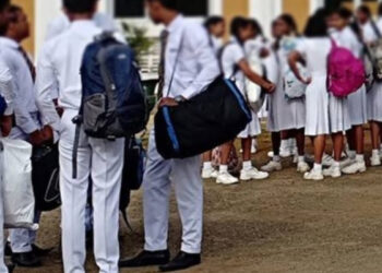 இலங்கையை சூறையாடிய பேரிடர்; கண்டியில் 35 மாணவர்கள் 10 ஆசிரியர்கள் உயிரிழப்பு