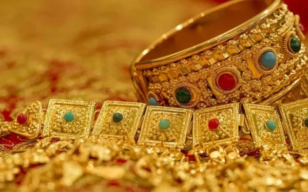 உலக சந்தையில் தடுமாறும் தங்கத்தின் விலை: இலங்கையில் விலைகளில் மாற்றம்