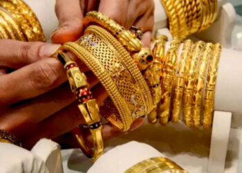 பல மில்லியன் ரூபா தங்கத்தினால் காதலிக்கு அதிர்ச்சி கொடுத்த காதலன்